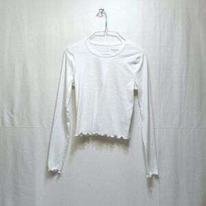 Arizona Jean Co Ribbed Long Sleeve Crop Top Med T-Shirt Lettuce Edge Waist Cuffs